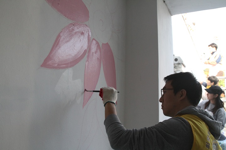 한국암웨이와 함께한 ‘희망페인팅’ 임직원 봉사활동